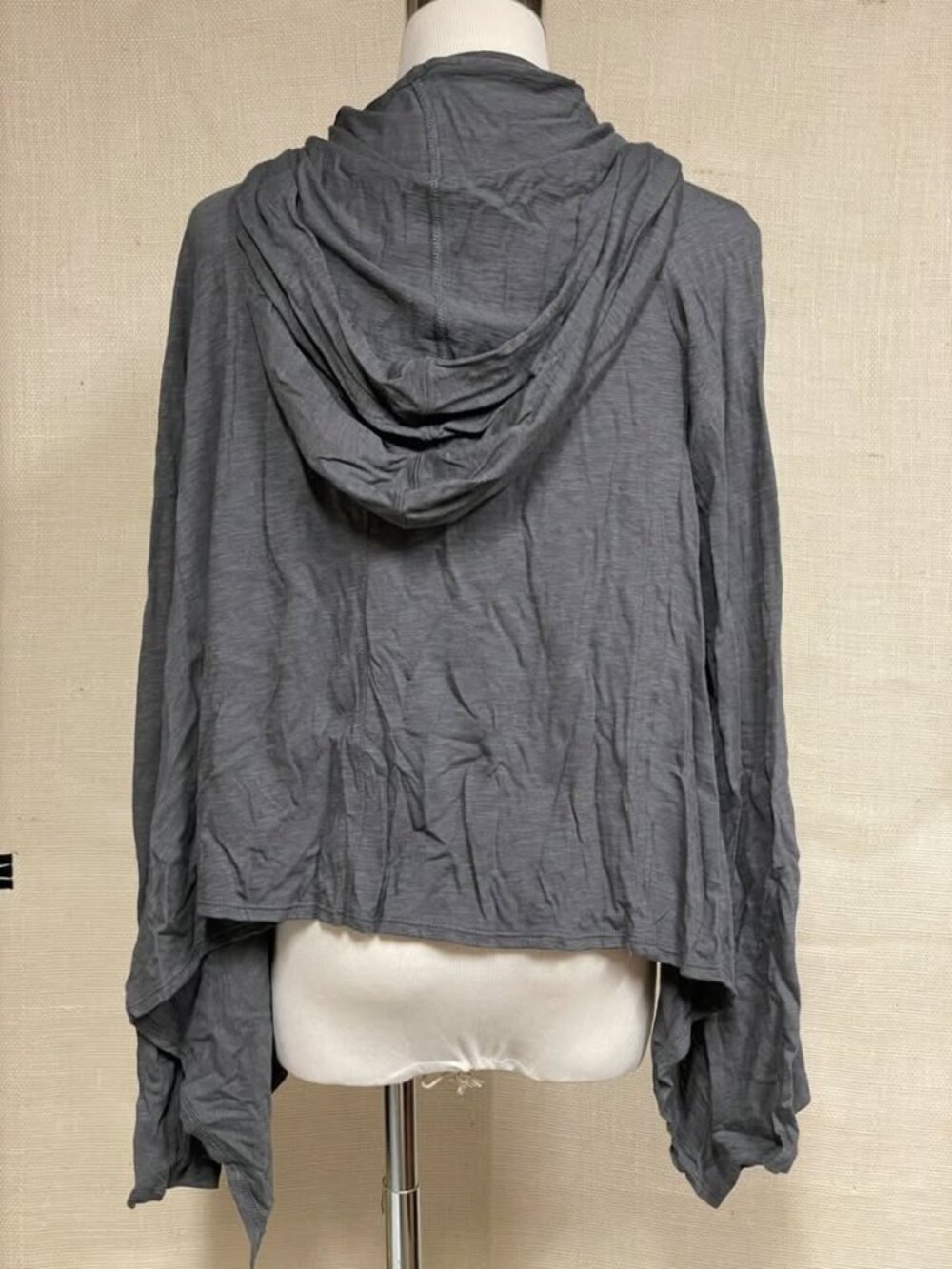 Abercrombie & Fitch - Gray Light Layering Hoodie - 612899563 - Picture 3 of 4
